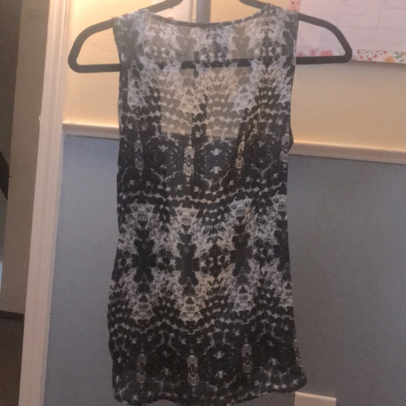 H&M Foley See Through Wrapped Shirt - Picture 3 of 3